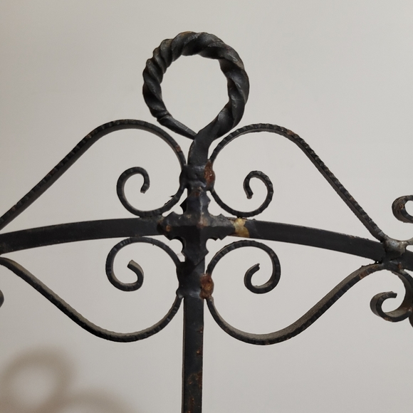 Vintage Rustic Scrollwork Wrought Iron Jewelry Tree Display Decor - Picture 4 of 5